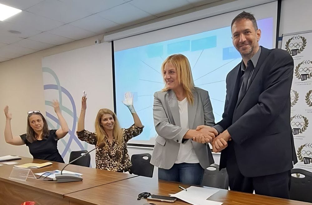 Νέα στρατηγική συνεργασία Ολυμπιονικών και Ολυμπιονικών Κωφών runbeat.gr